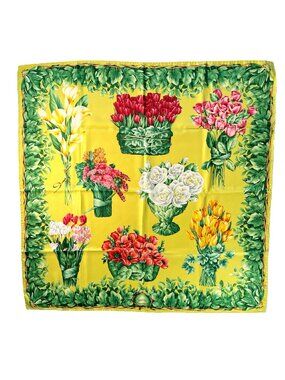 Vintage Gucci Floral Silk Scarf Made in Italy Rolled Hem 34" x 34"